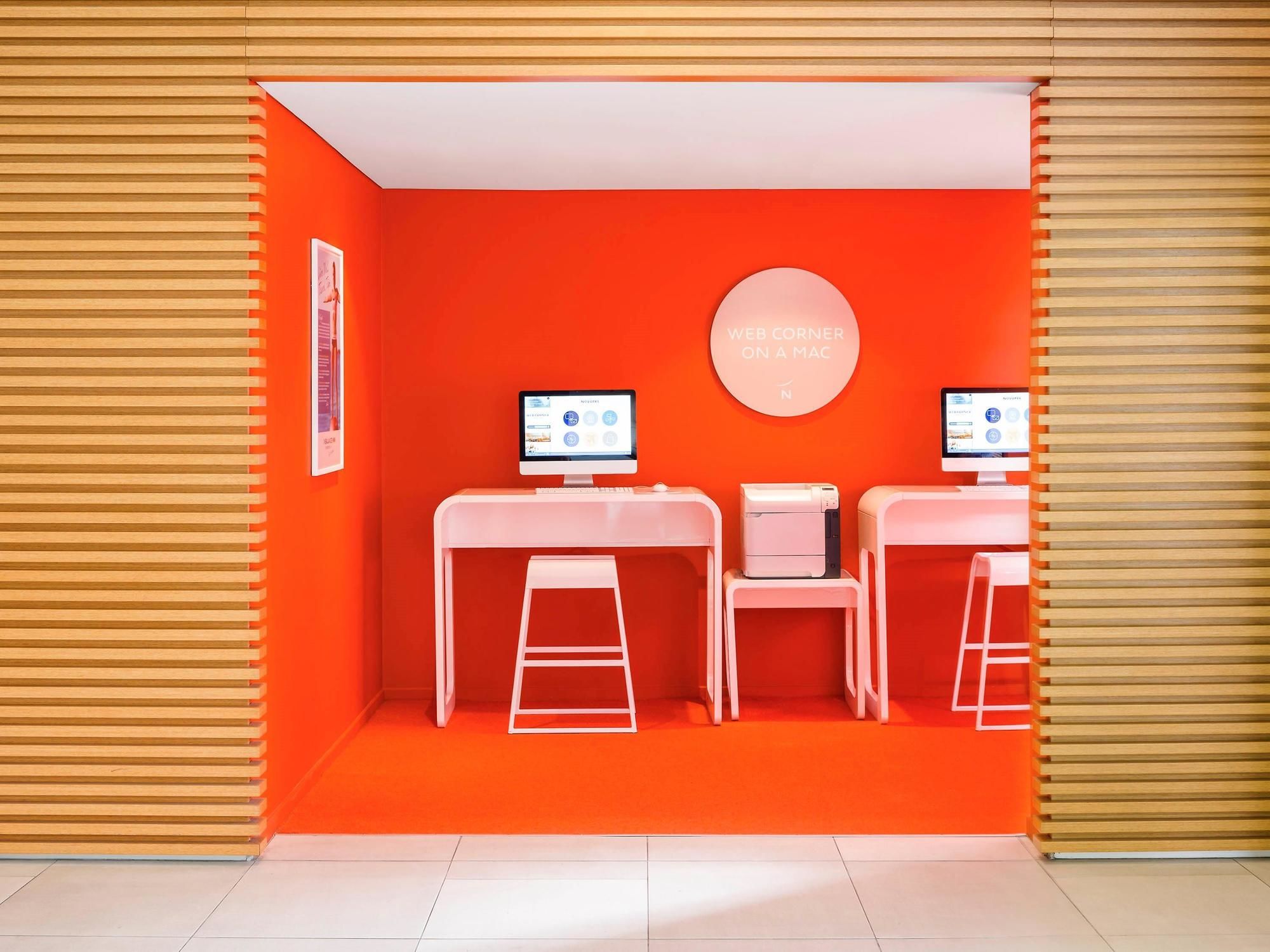 Фото Novotel Newcastle Beach