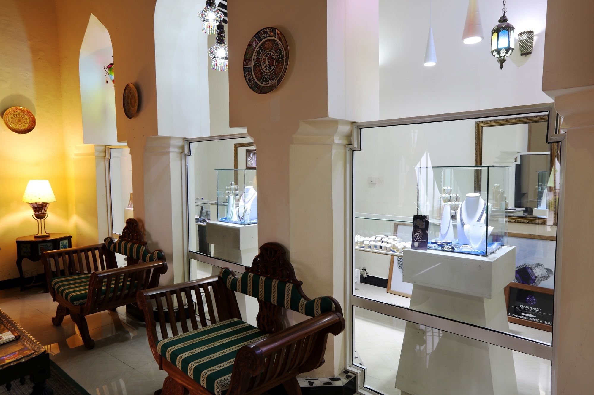 Фото Africa House Hotel