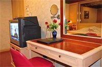 Фото Parkway Inn