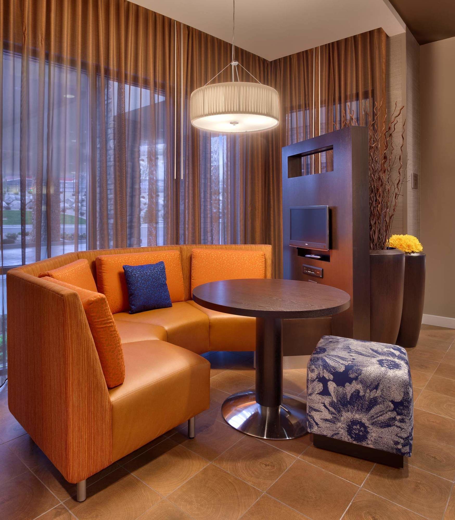 Фото Courtyard Lehi at Thanksgiving Point