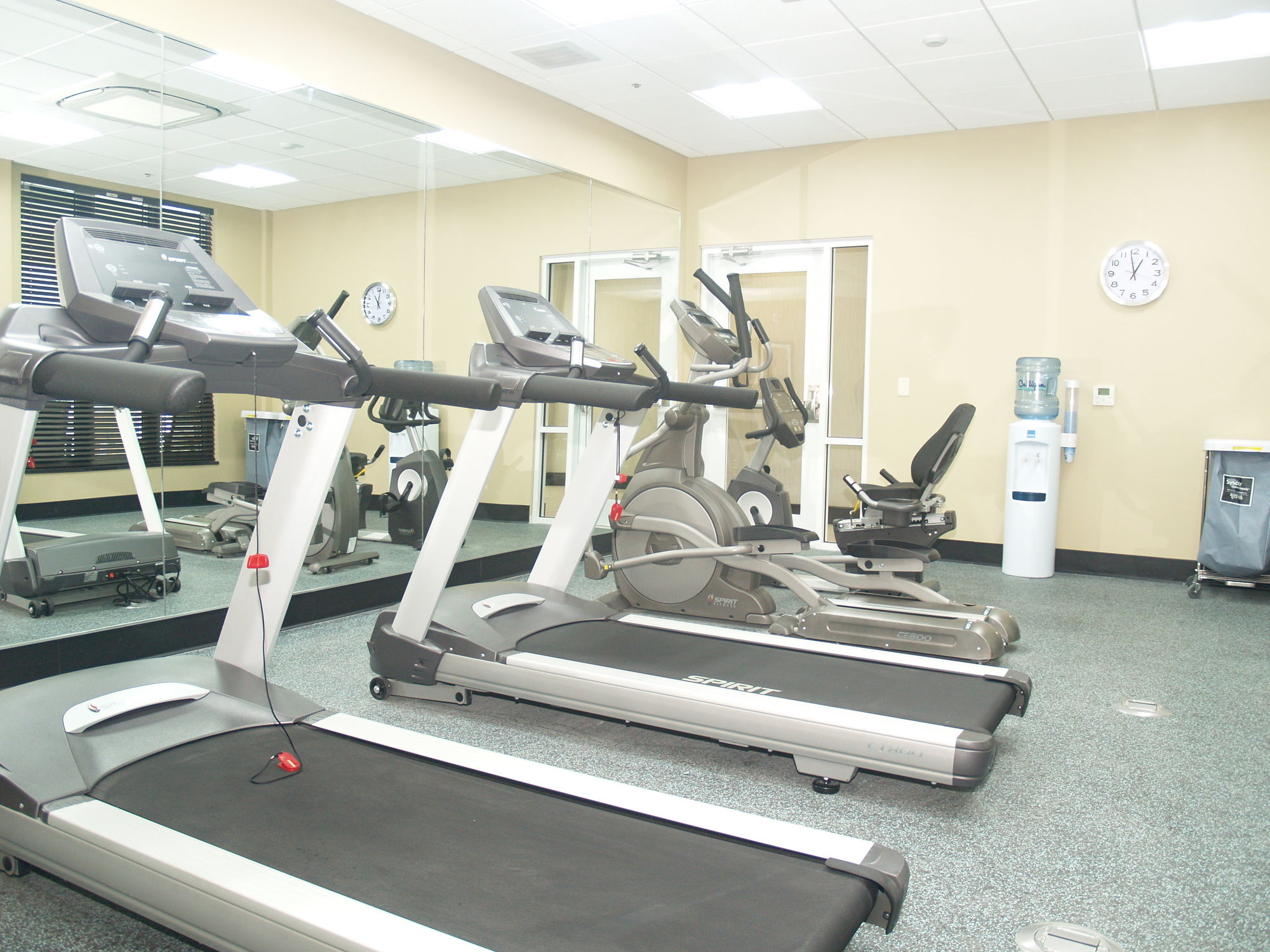 Фото Holiday Inn Salina, an Ihg Hotel