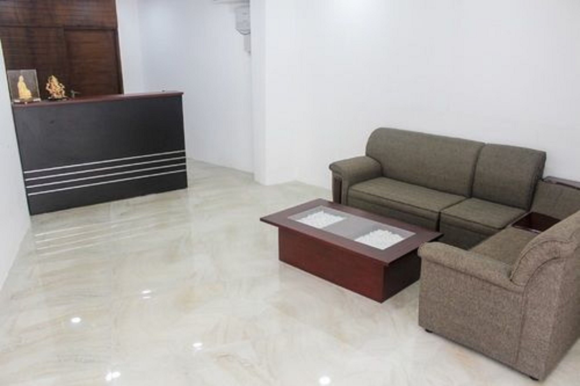 Фото Metro City Hotel