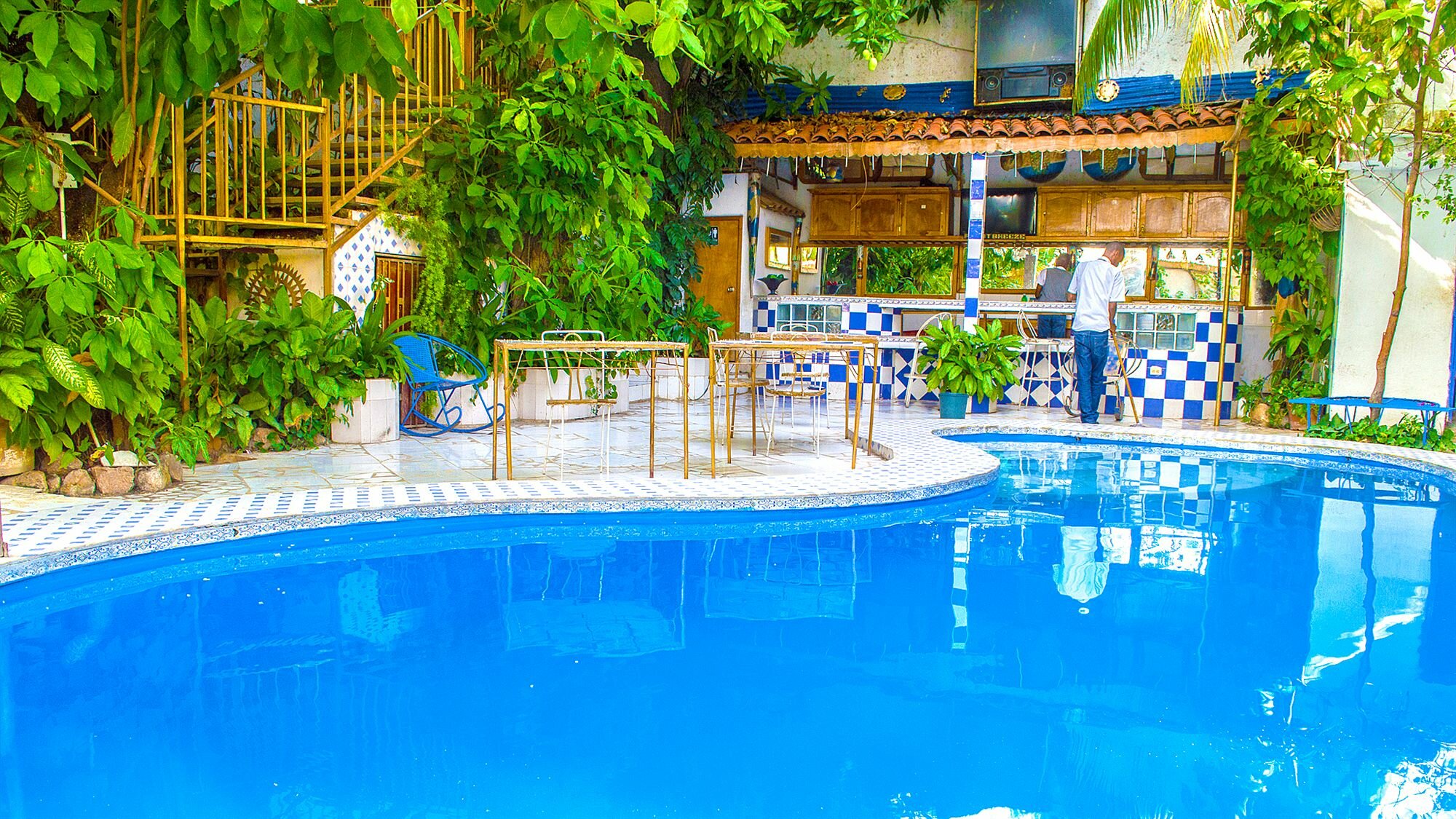 Фото отеля 1