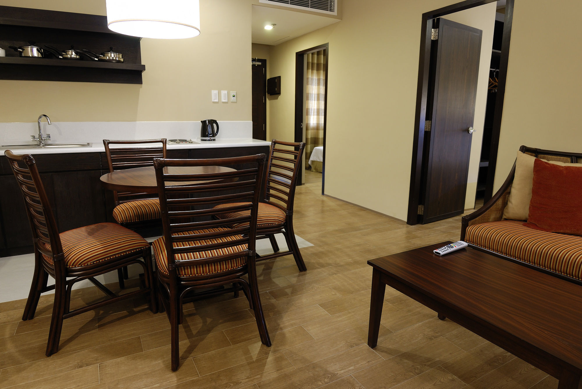 Фото Summit Ridge Tagaytay