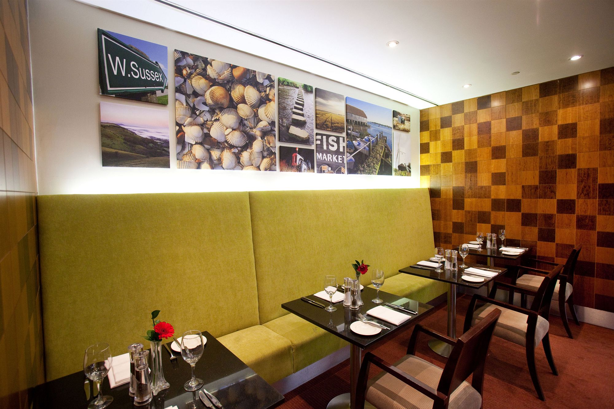 Фото Arora Hotel Gatwick