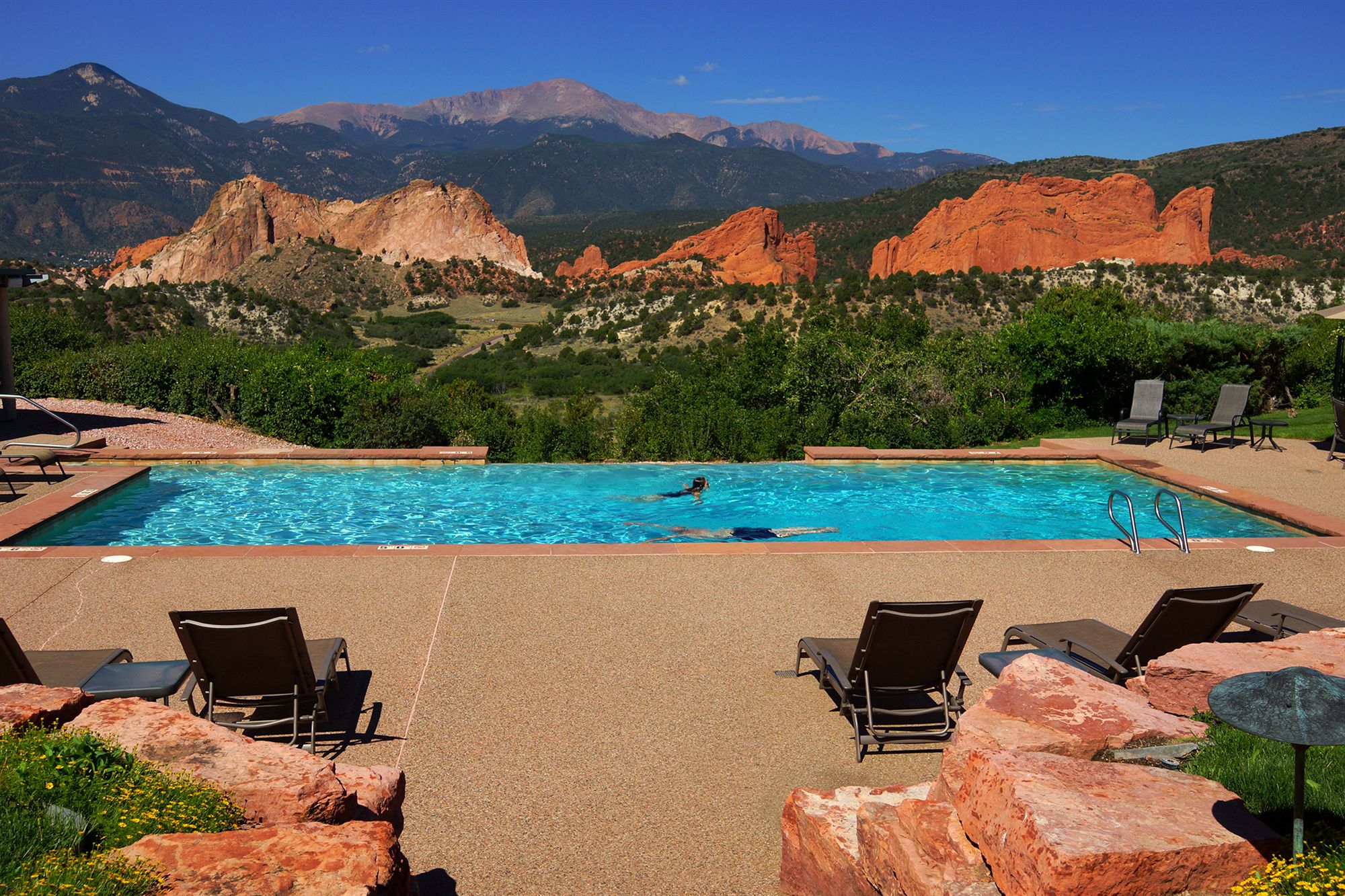 Фото Garden of the Gods Resort and Club