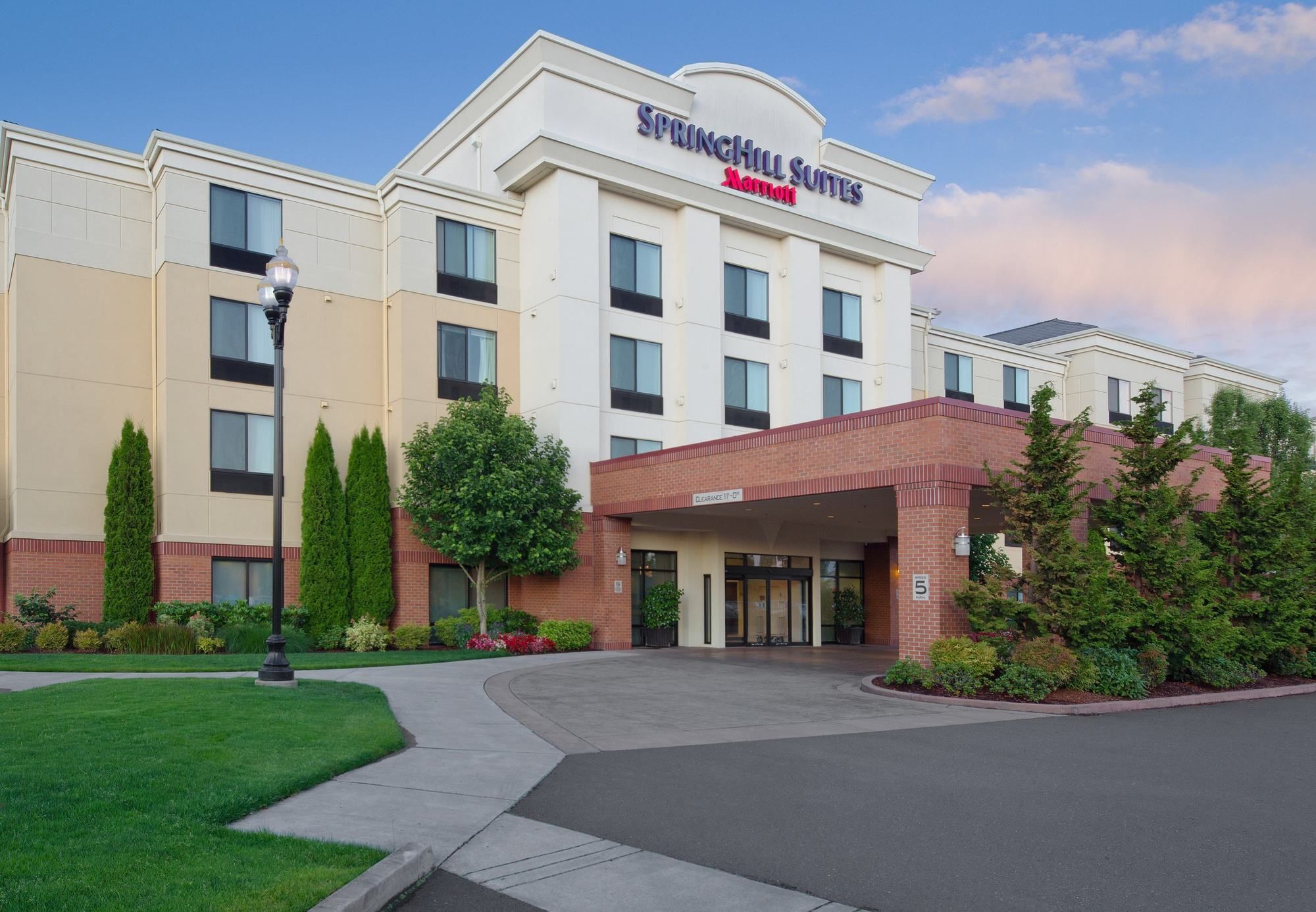 Фото SpringHill Suites Portland Hillsboro