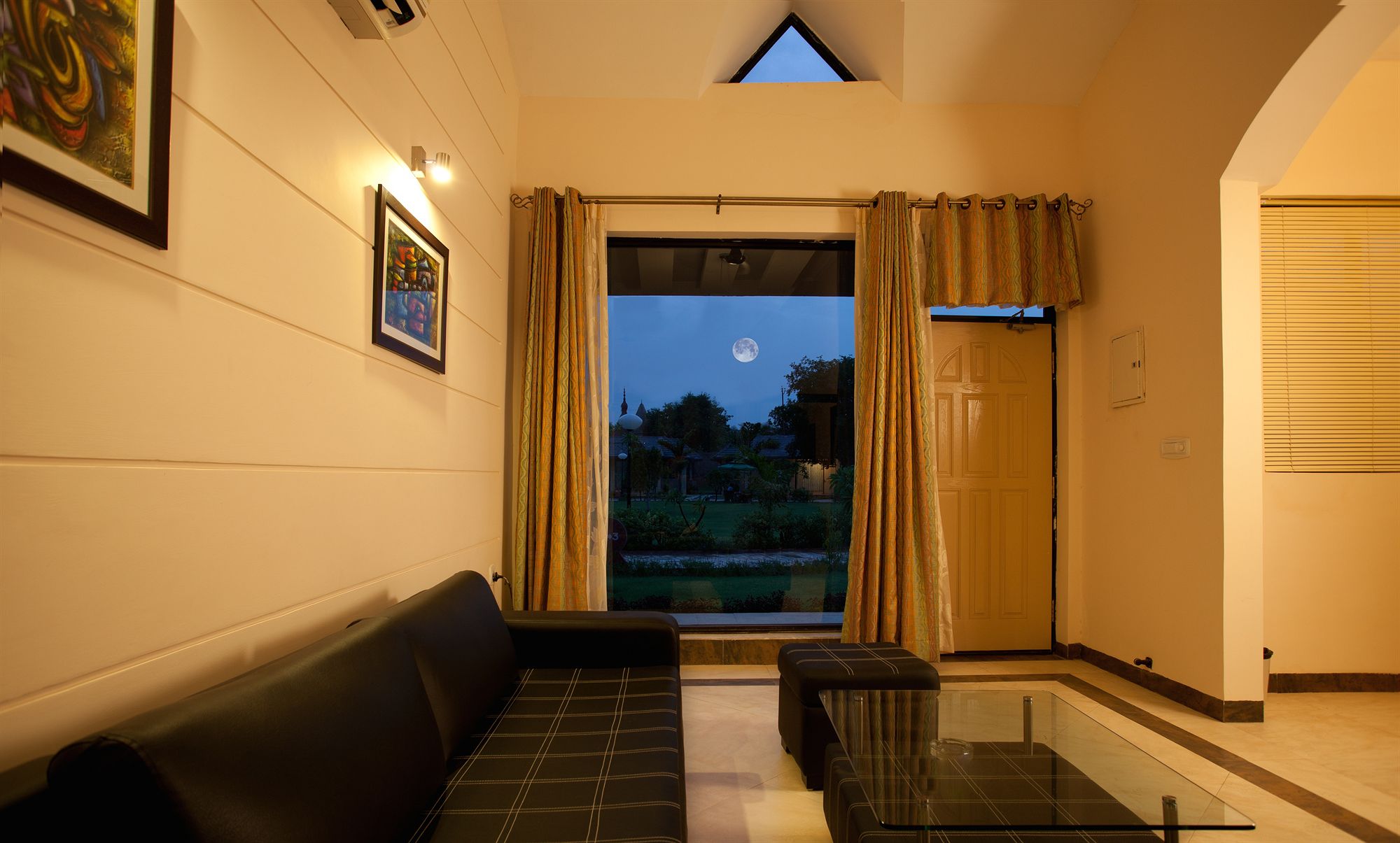 Фото Shri Radha Brij Vasundhara Resort & SPA