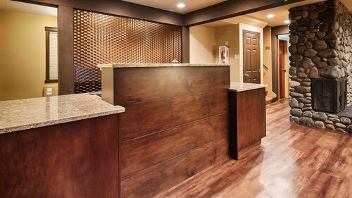 Гостиница Ramada by Wyndham Campbell River в Кэмпбелл-Ривер