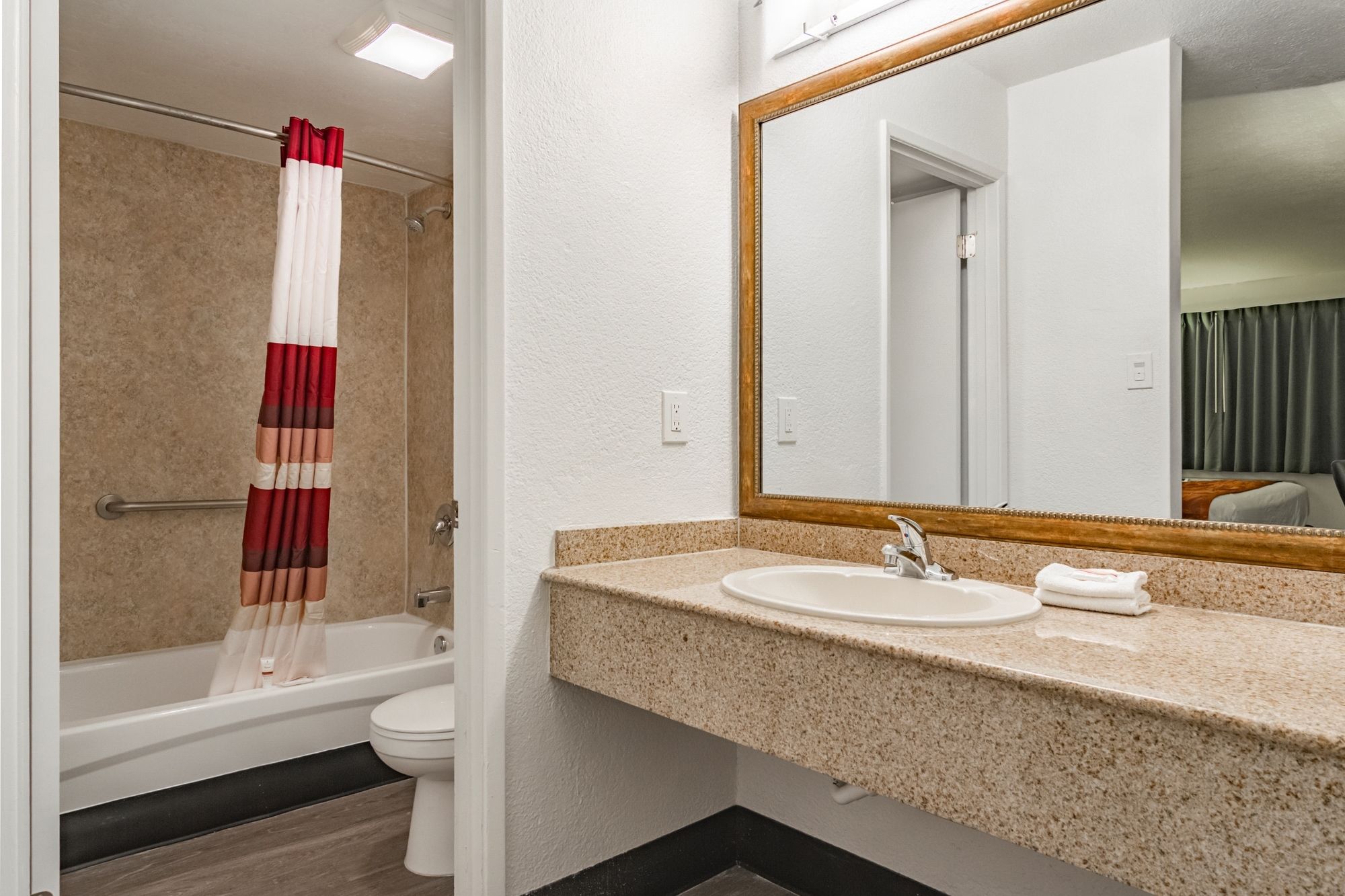 Фото Red Roof Inn Mesa