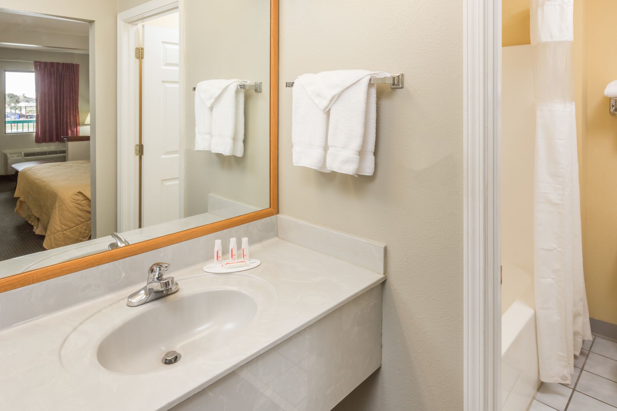 Фото Baymont by Wyndham Biloxi/Ocean Springs