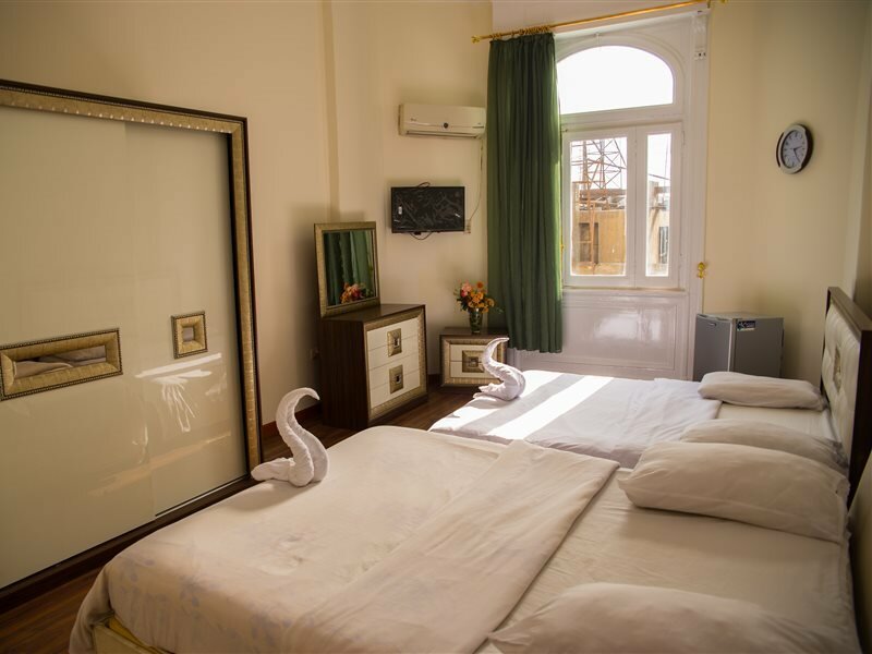 Фото New Grand Royal Hotel