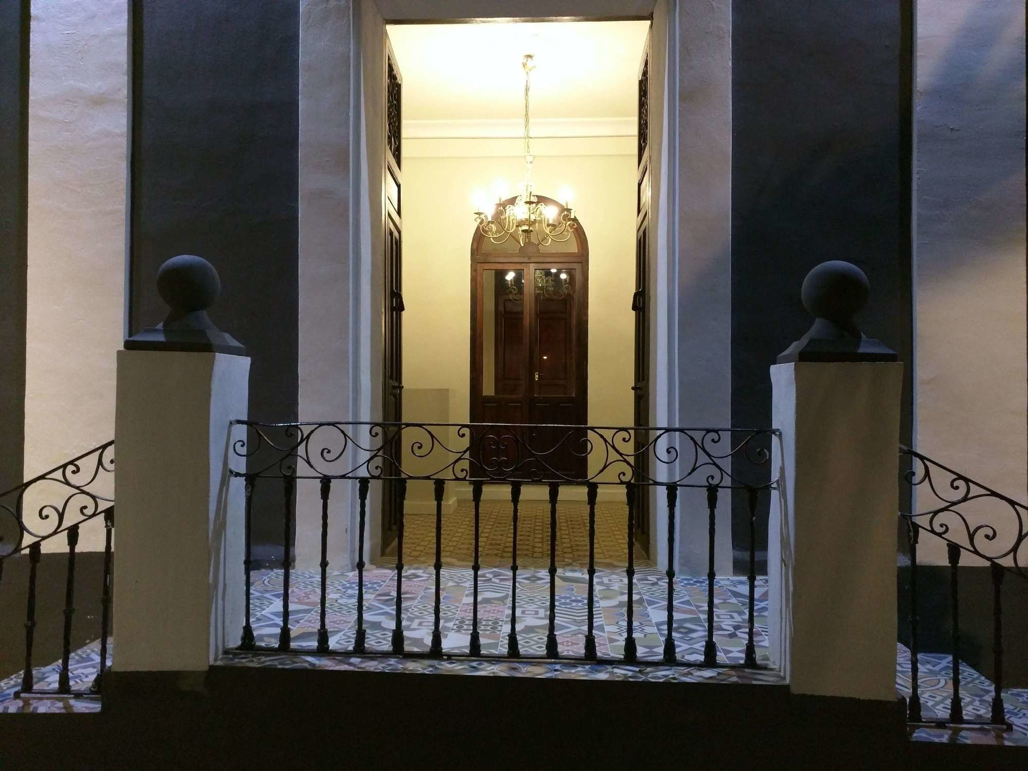 Фото Nwt Paradise Urban Hostel