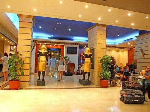 Гостиница King Tut Aqua Park Beach Resort в Хургаде