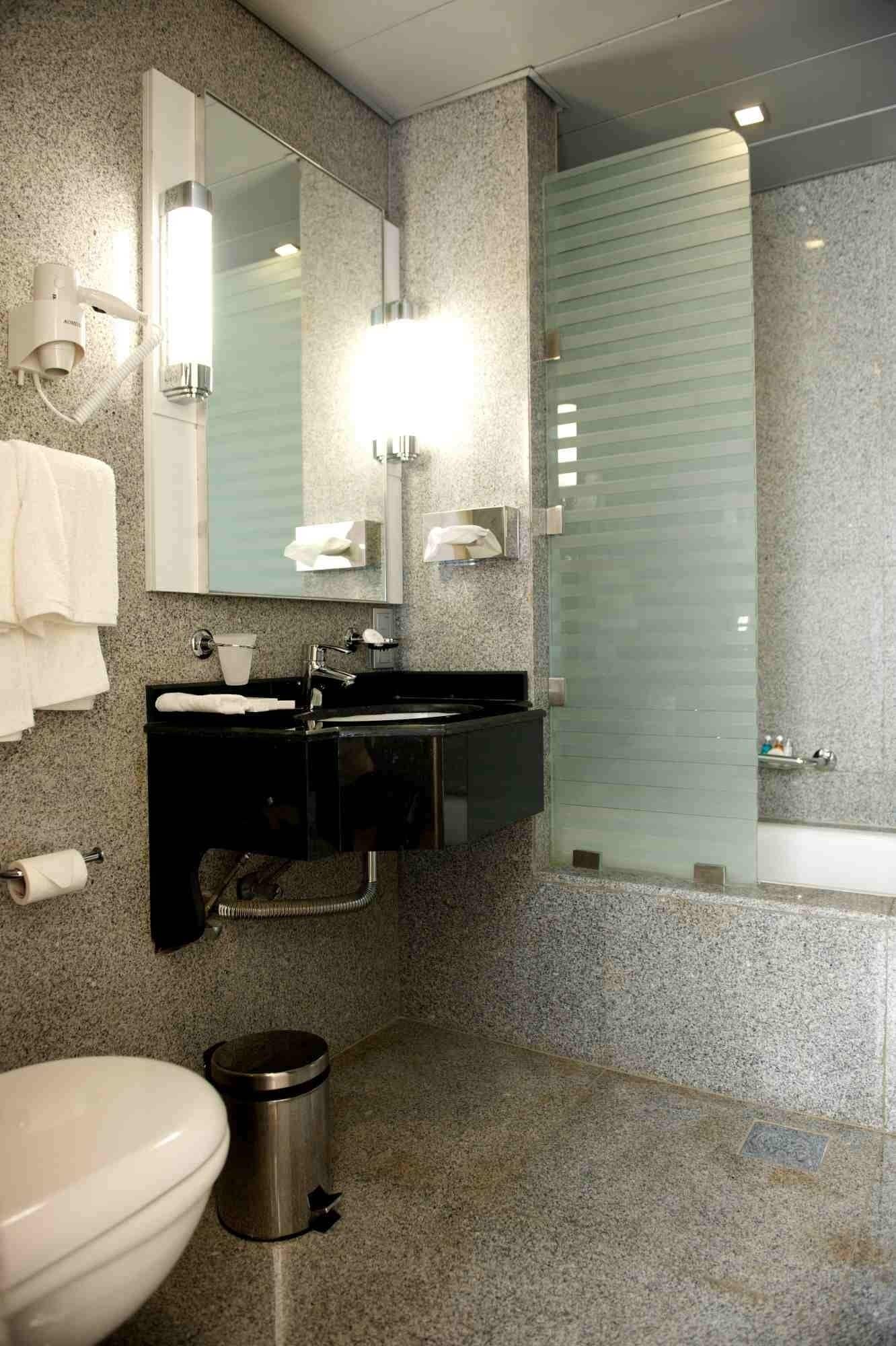 Фото The Avenue Suites