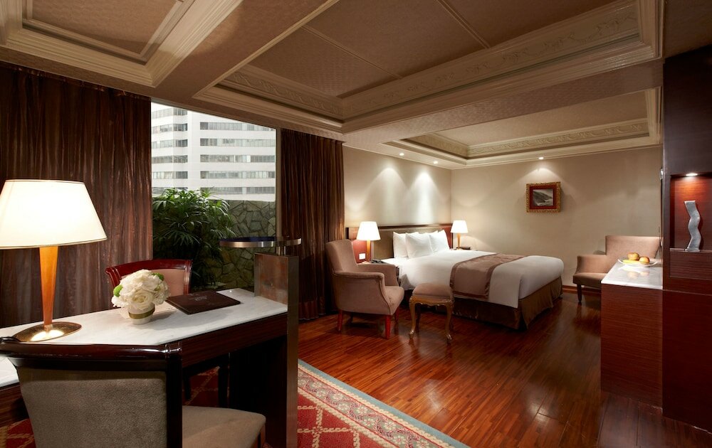 Фото Deja Vu Hotel