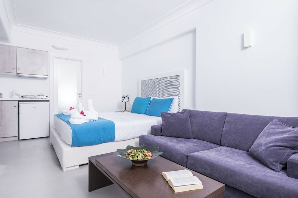 Фото Blue Waves Hotel