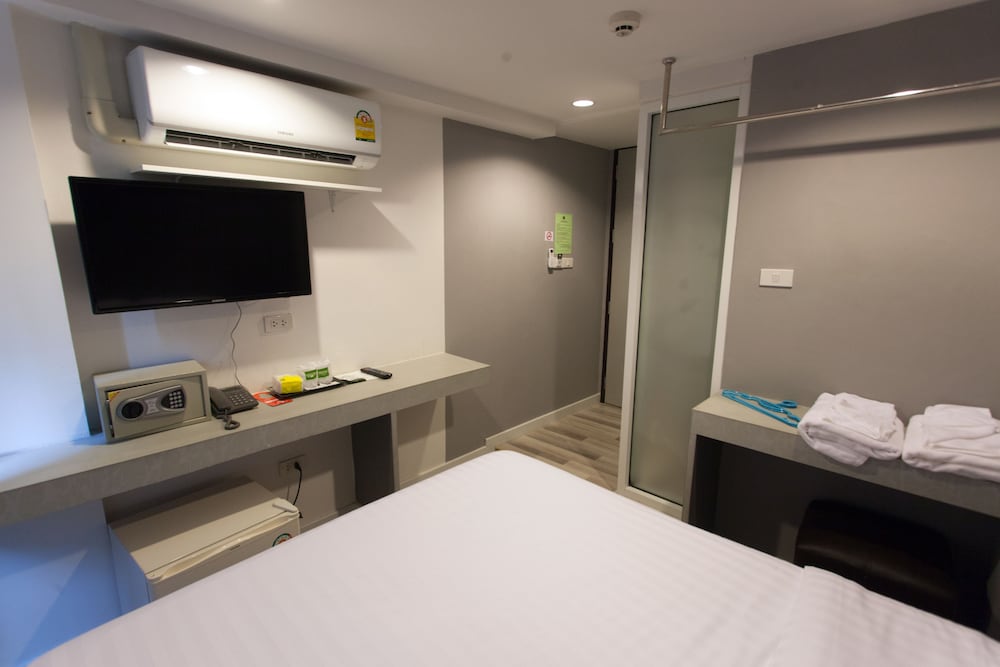 Фото Nantra Ploenchit Hotel