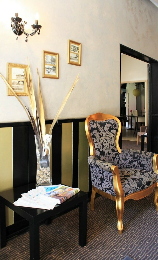 Фото Adonis Sanary Grand Hotel des Bains