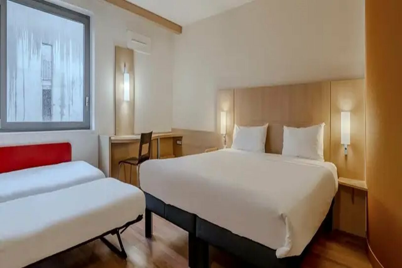 Фото B&b Hotel Maubeuge Gare