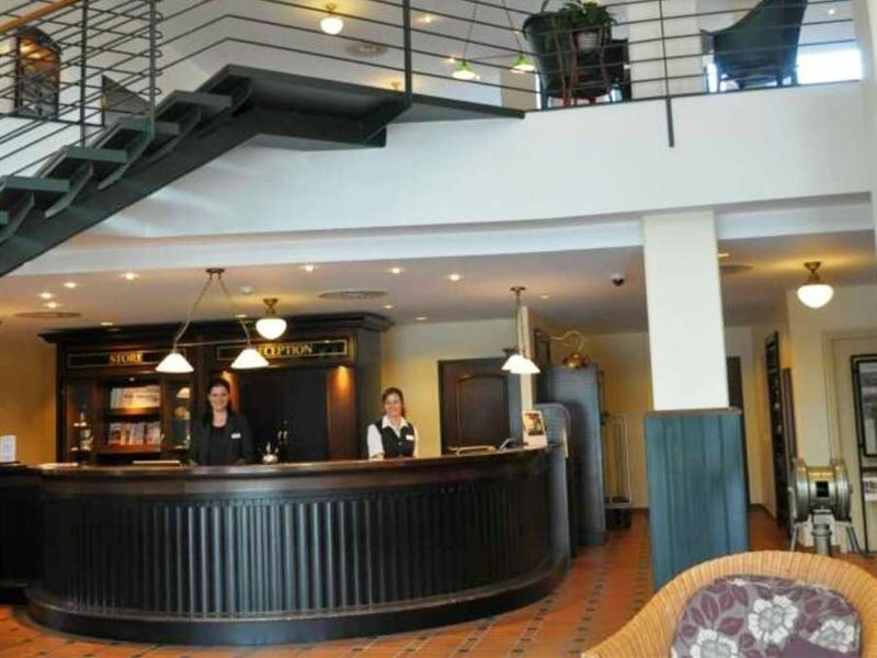 Фото Trans World Hotel Donauwelle