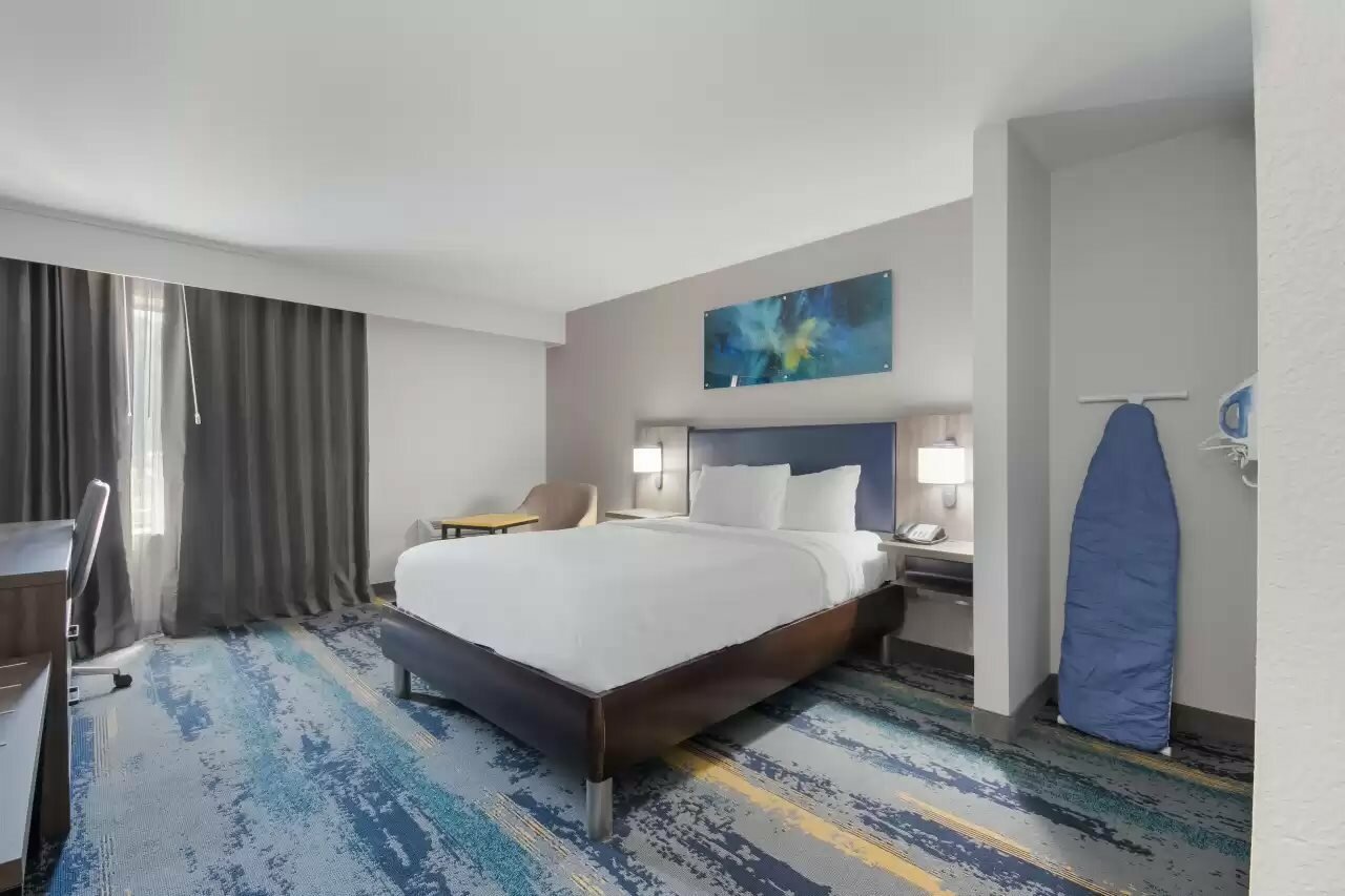 Фото Clarion Pointe Okc Airport