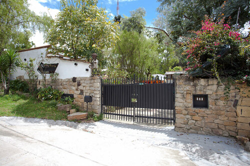 Гостиница La Colina Hotel Cottage в Боготе