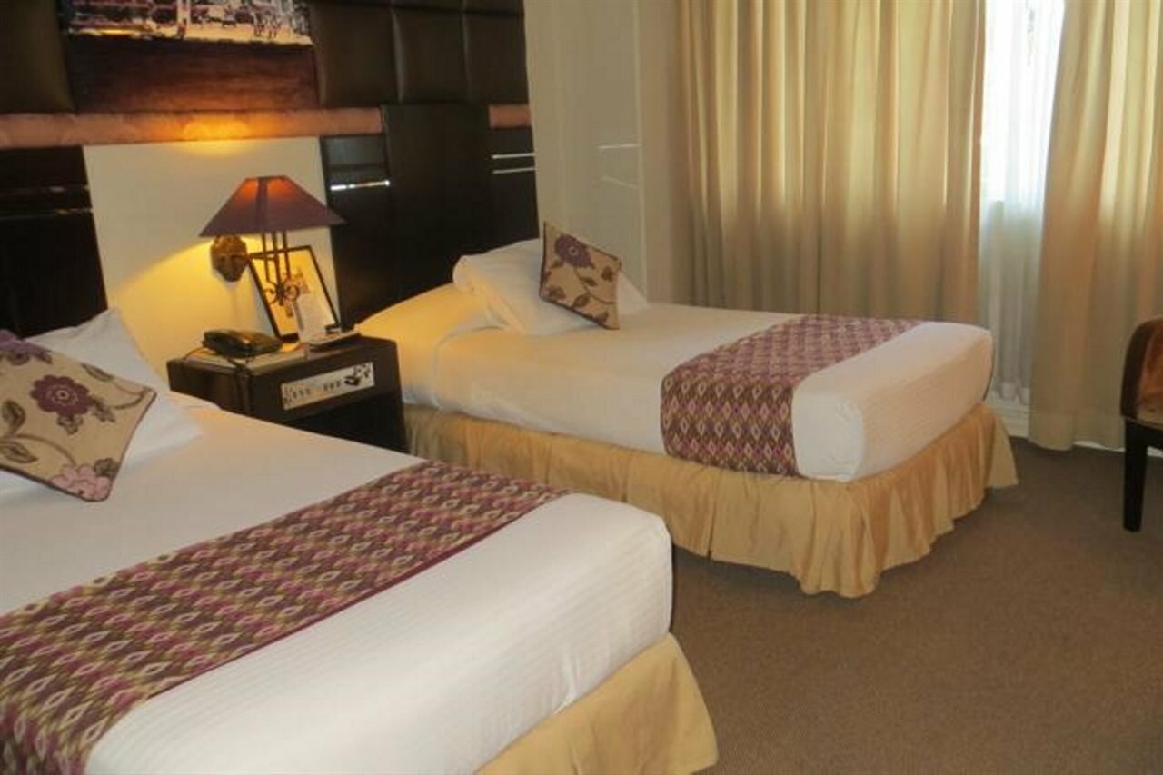 Фото The Bellavista Hotel