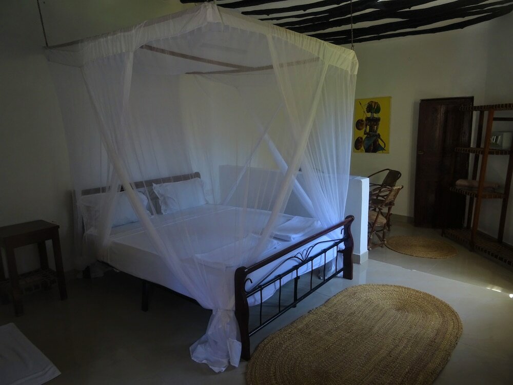 Фото Makuti Beach Bungalows