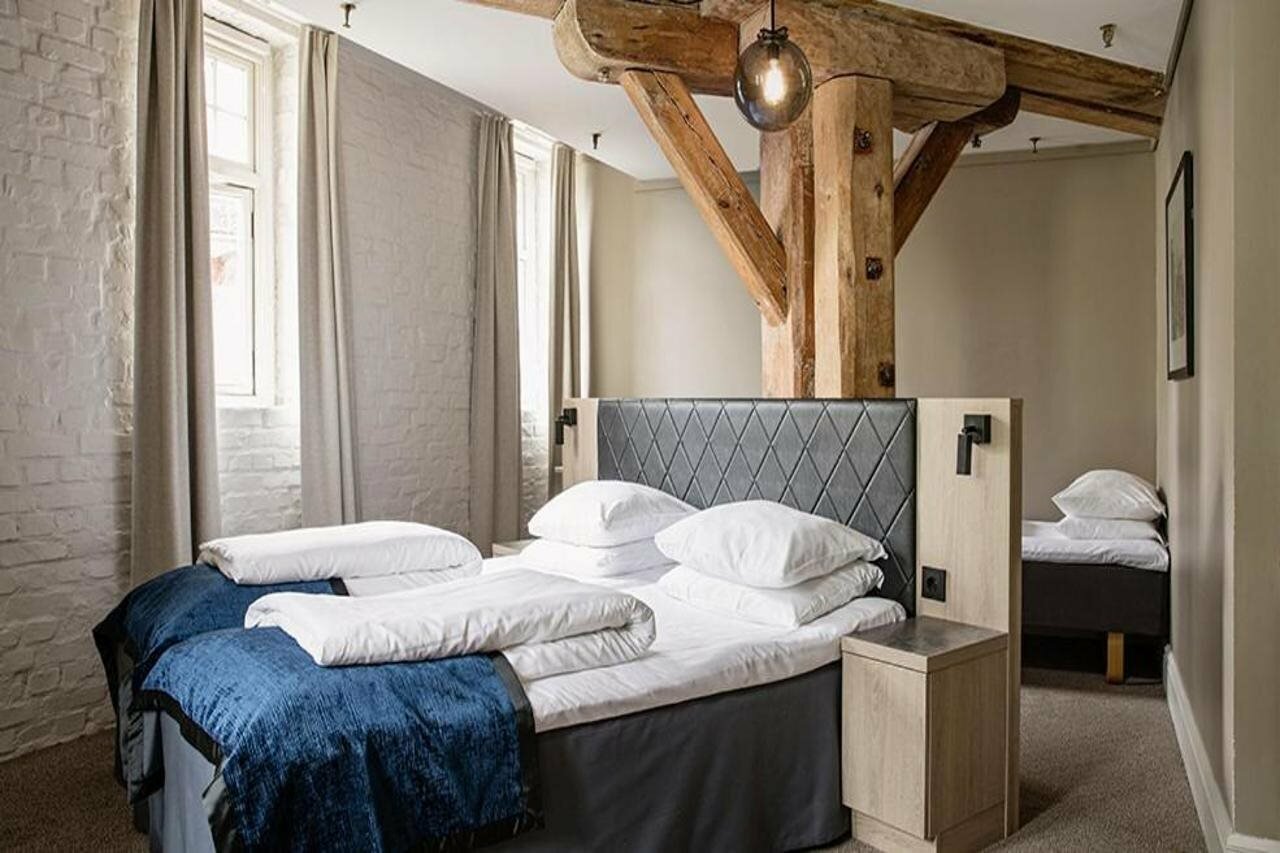 Фото Hotel Brosundet