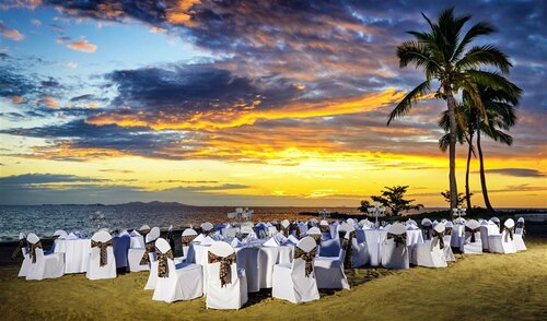 Гостиница Sheraton Fiji Golf & Beach Resort на Фиджи