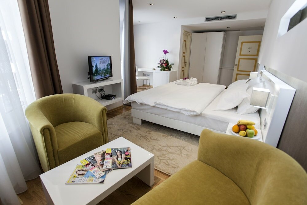 Фото Prestige Hotel Tirana