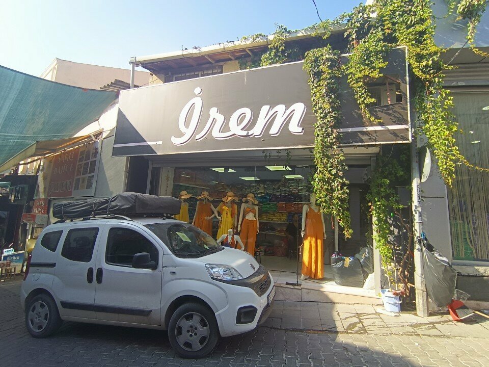Clothing store Irem, Izmir, photo