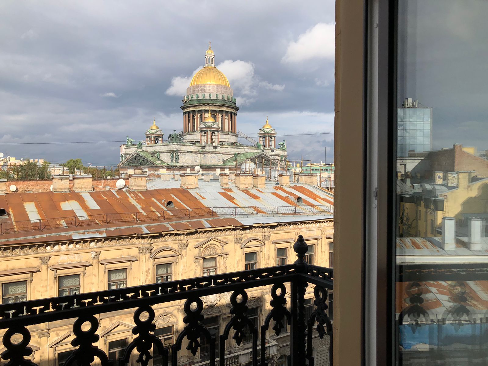 Фото отеля 2