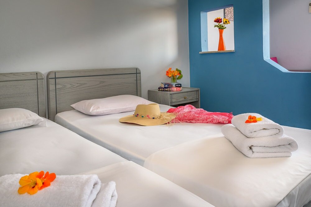 Фото Louladakis Apartments