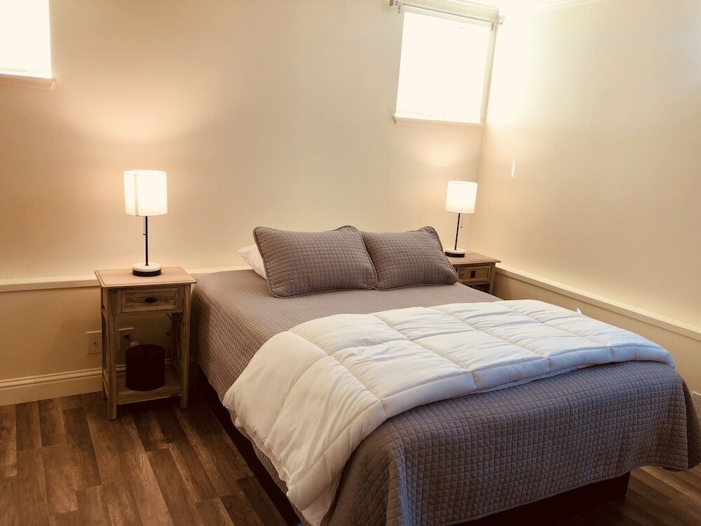 Фото Pacific Grove Inn