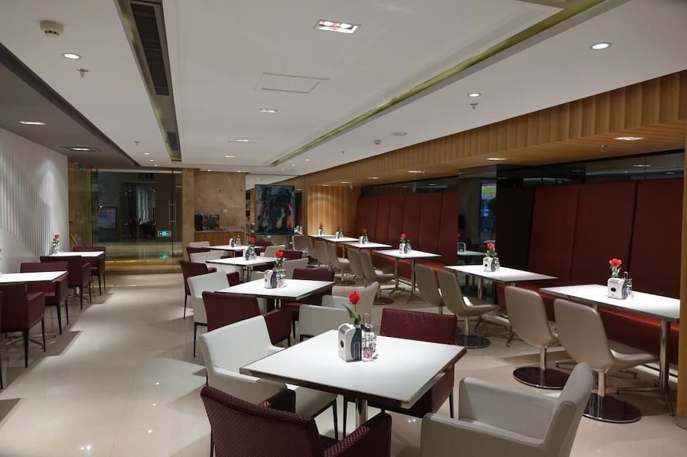 Фото Jinjiang Inn Baoding Railway Station