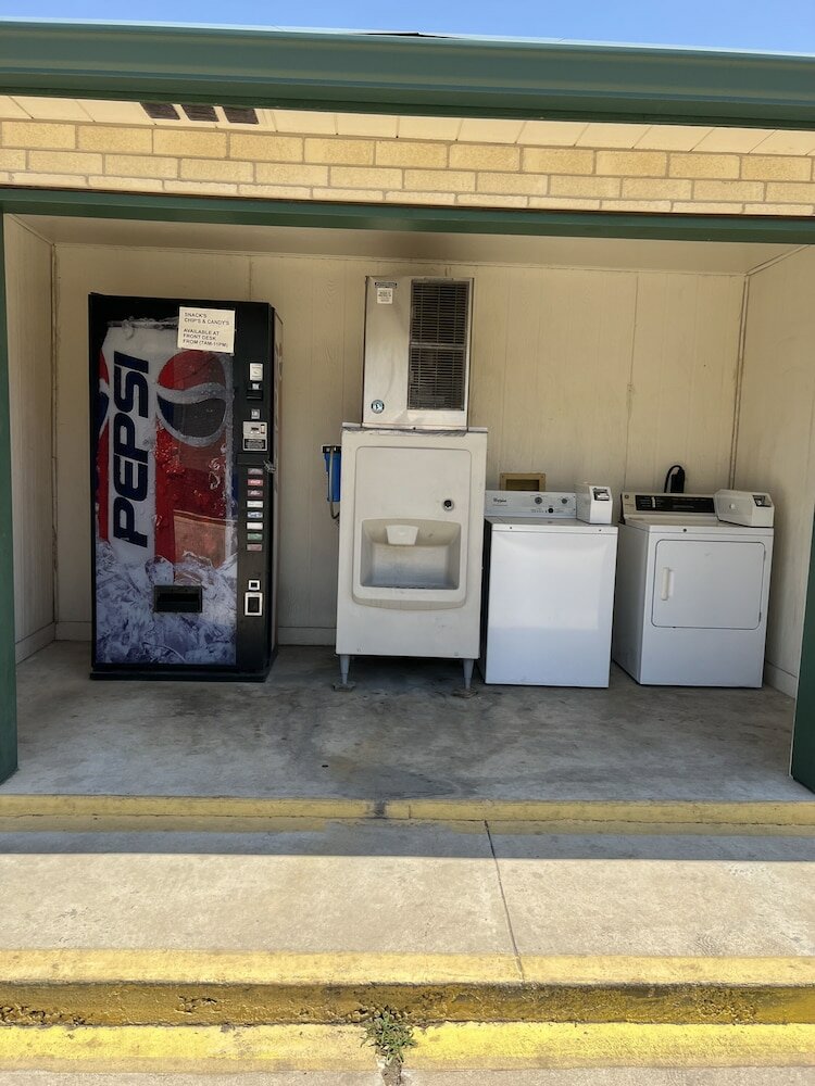 Фото Country Inn Motel