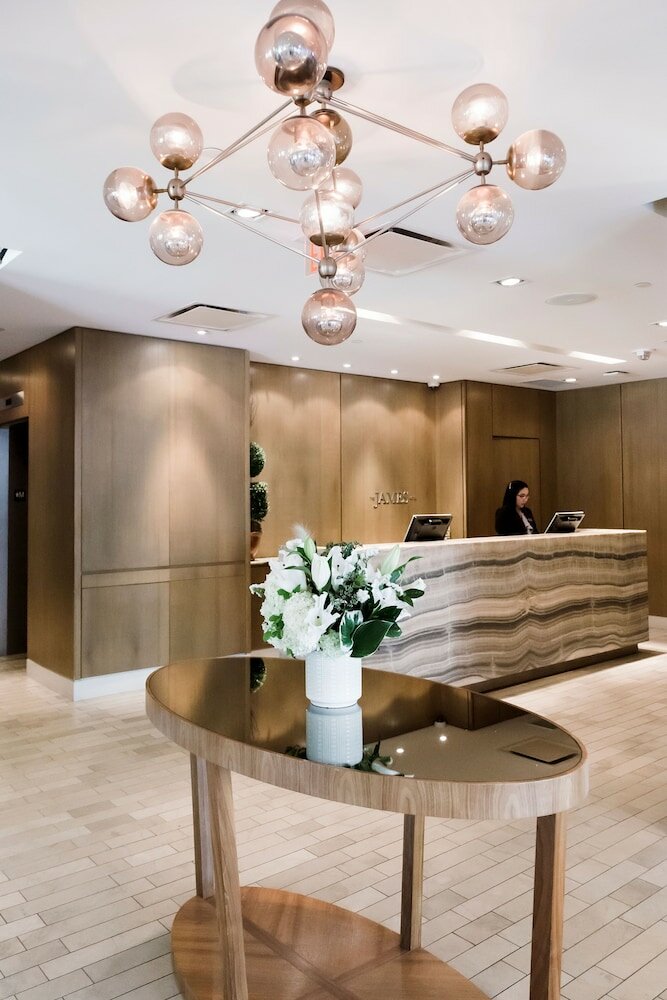 Фото The James Hotel