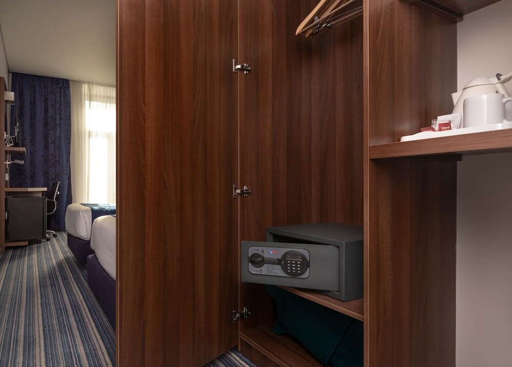 Фото Holiday Inn Express Lisboa Av. Liberdade