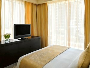 Movenpick Hotel Jumeirah Lakes Towers (Movenpick Hotel Jumeirah Lakes Towers, JLT Cluster A, Jumeirah Lakes Towers, Al Thanyah 5, Al Thanyah, Hadaeq Mohammed Bin Rashid, Dubai), hotel