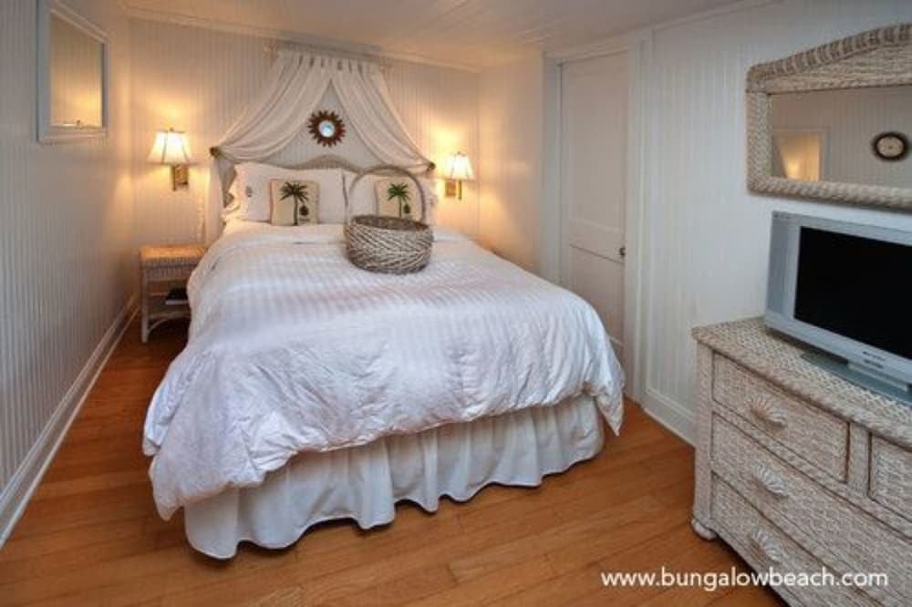 Фото Bungalow Beach Resort