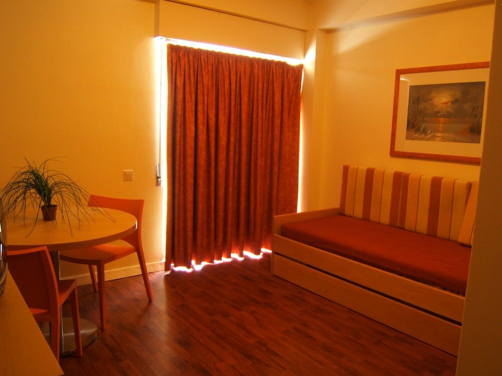 Фото Residencial Jardim da Amadora