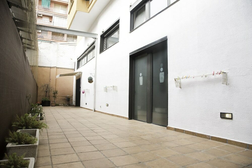 Фото Ant Hostel Barcelona