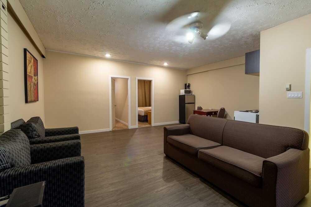 Фото Connaught Motor Inn