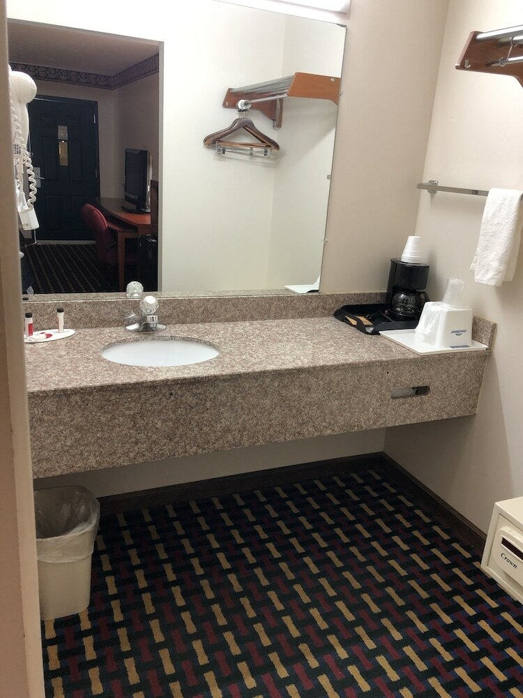 Фото Howard Johnson by Wyndham Perry Ga