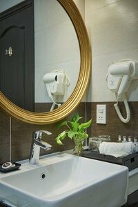 Гостиница Manoir Des Arts Hotel