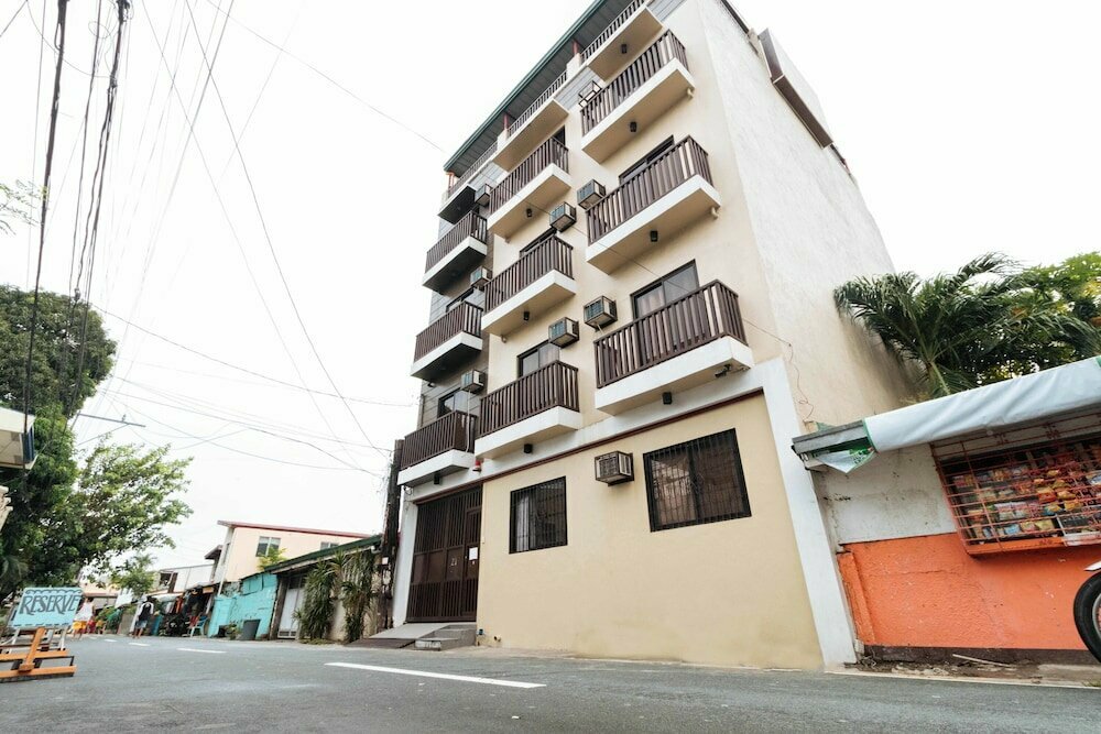 Hotel RedDoorz near Naia Terminal 1, Earth, photo