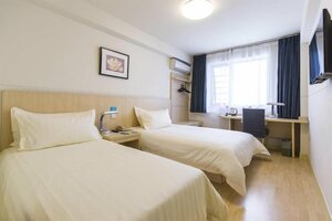 Гостиница Jinjiang Inn Qingdao Zhongshan Road