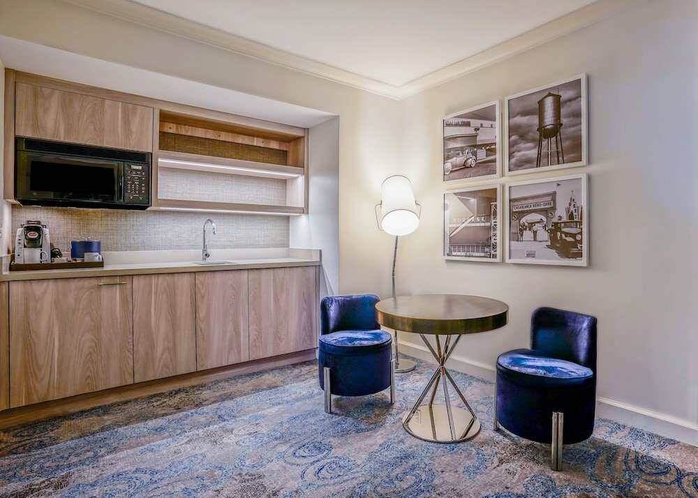 Фото Hotel Amarano Burbank - Hollywood